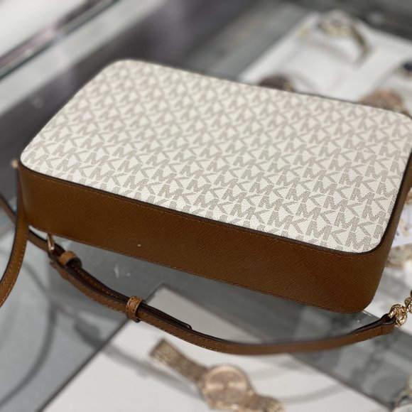 Michael Kors MK Jet Set Large Logo Crossbody Bag VANILLA New - Picture 3 of 4